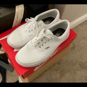 Men’s 9.5 all white leather vans. Lightlyused 9/10